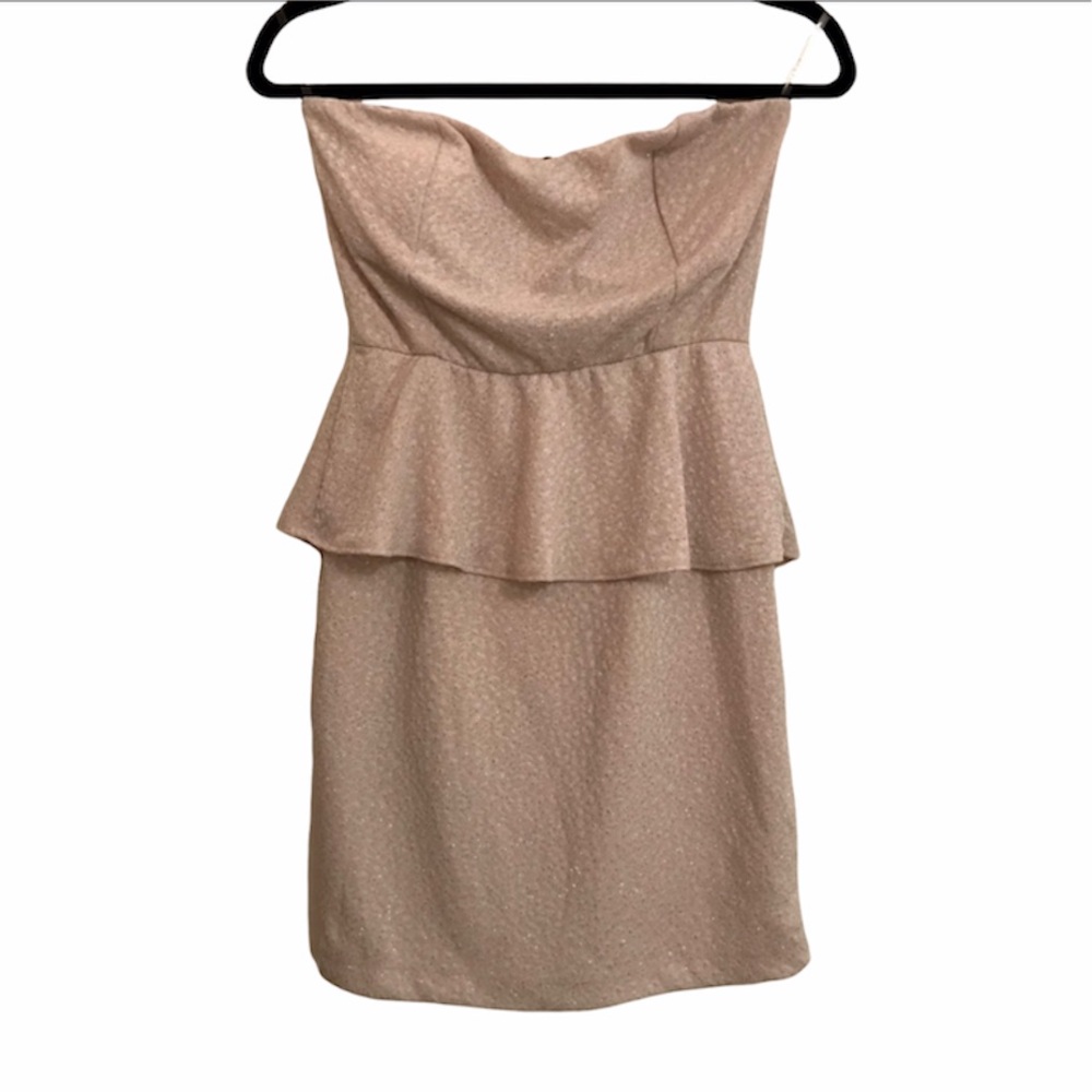 NWOT! Elegant Strapless Peplum Dress - Size Medium